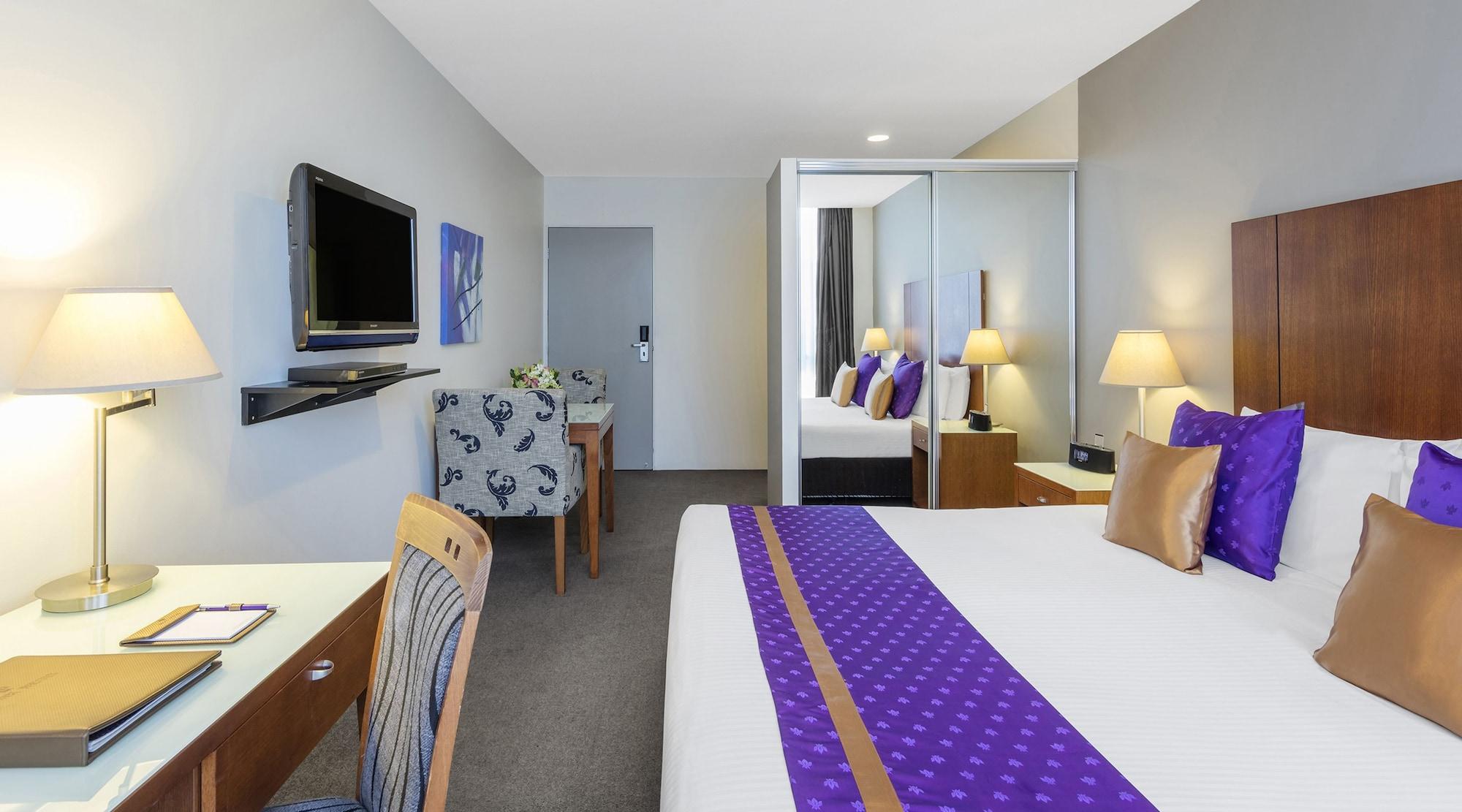 Park Regis Griffin Suites Melbourne Exterior photo