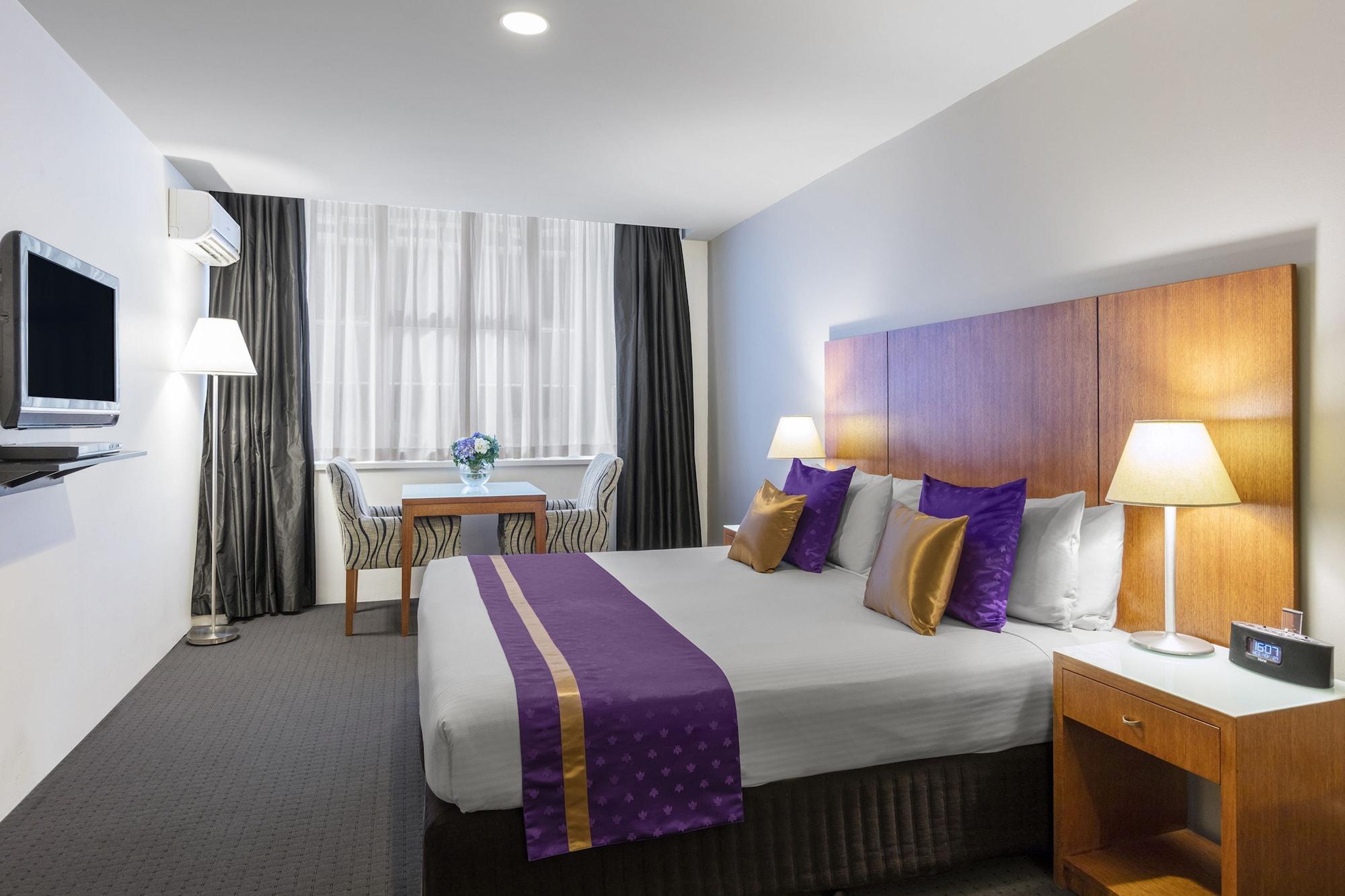 Park Regis Griffin Suites Melbourne Exterior photo