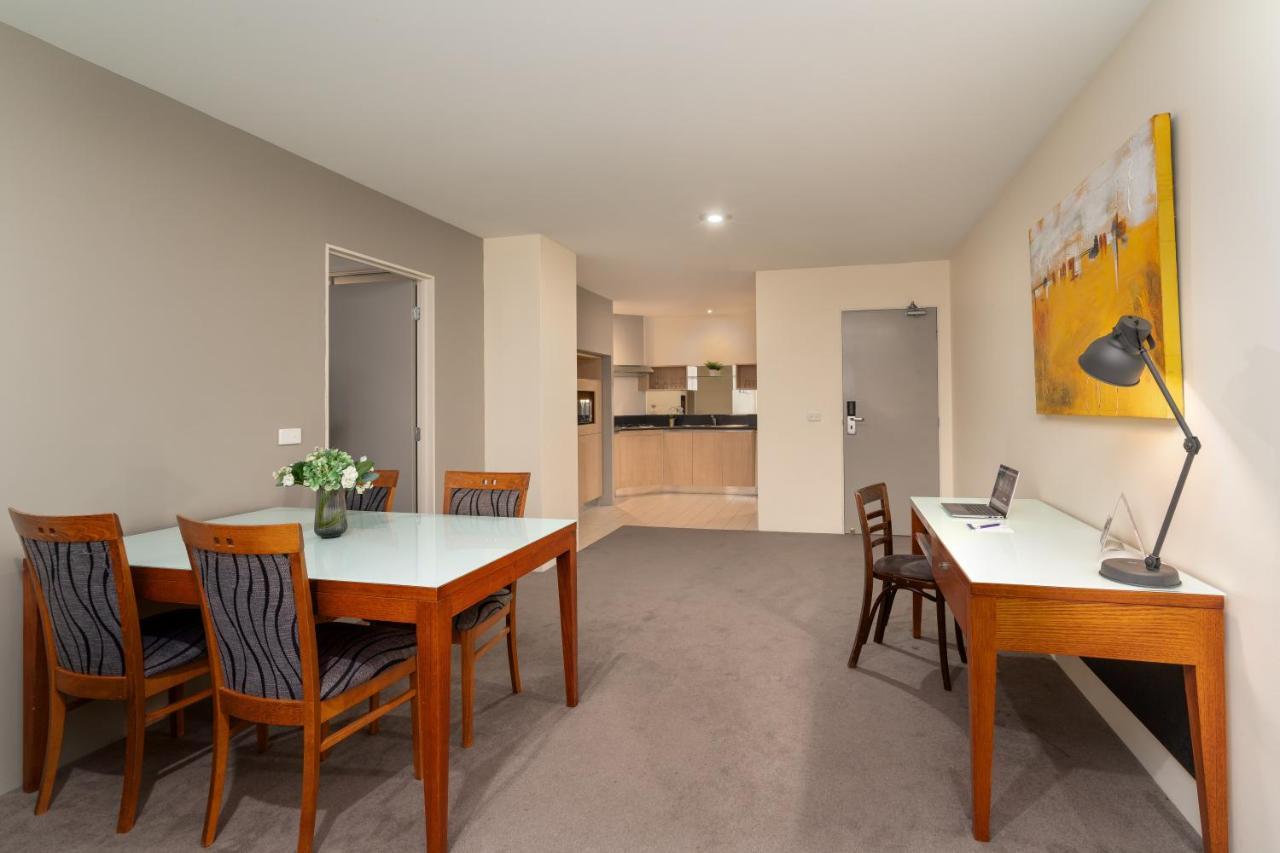 Park Regis Griffin Suites Melbourne Exterior photo